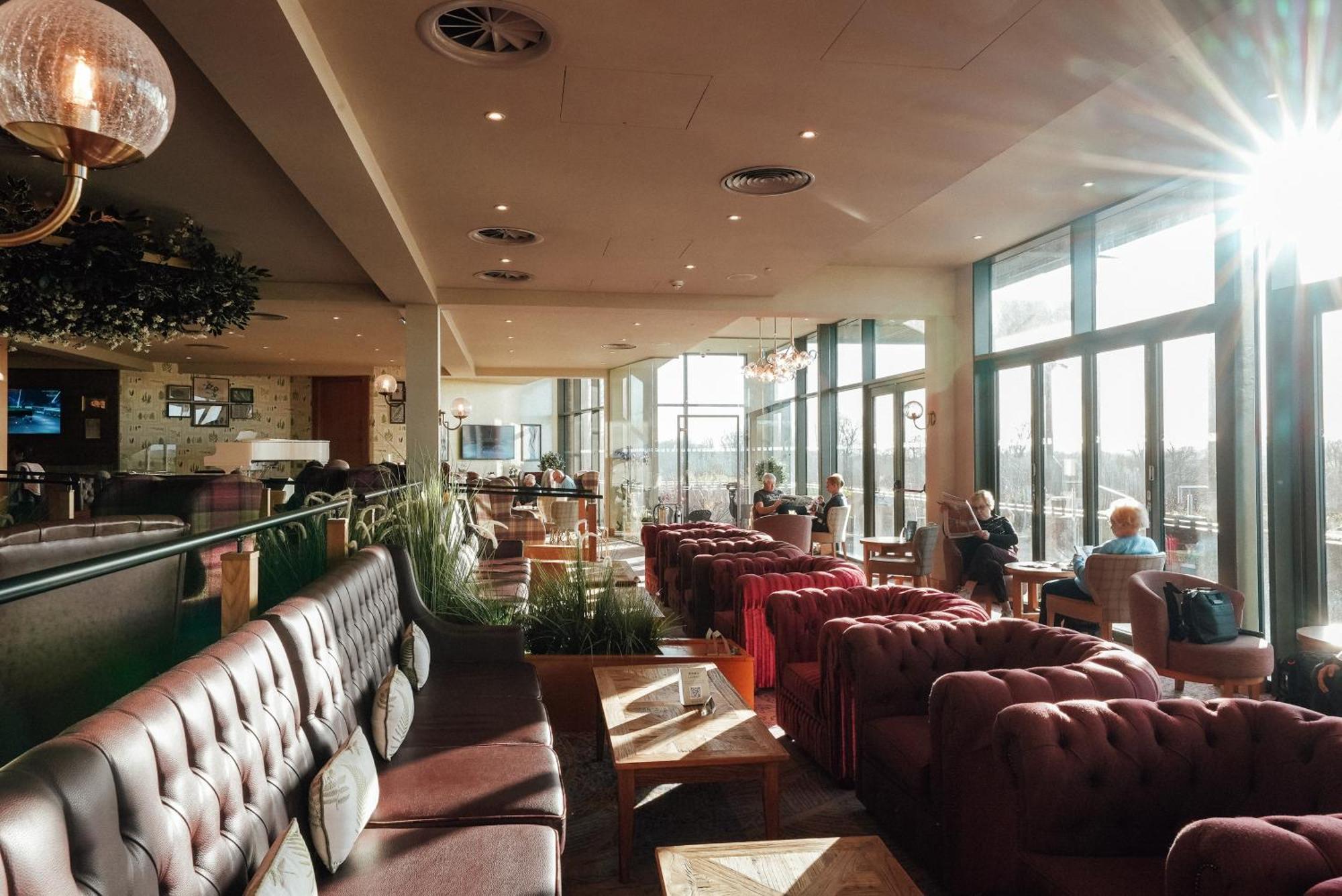Studley Castle Hotel Екстериор снимка